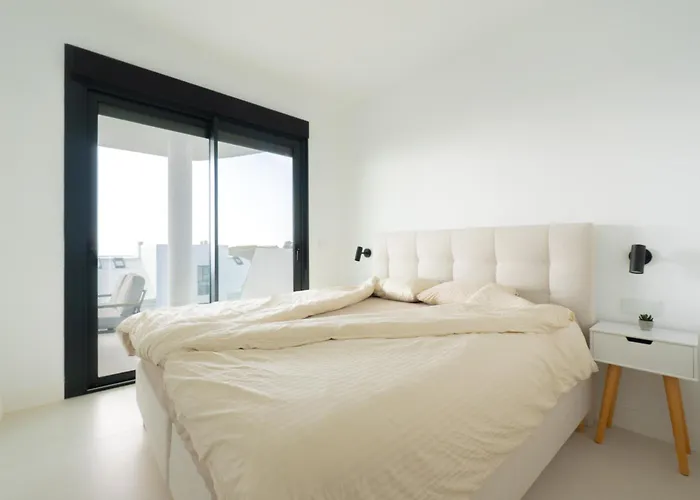 Lomas Del Higueron - Brand New