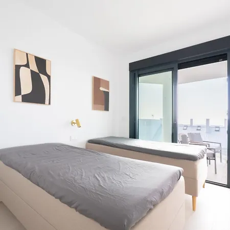 Lomas Del Higueron - Brand New