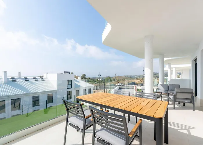 Lomas Del Higueron - Brand New * Fuengirola