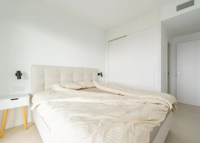 Lomas Del Higueron - Brand New Appartement